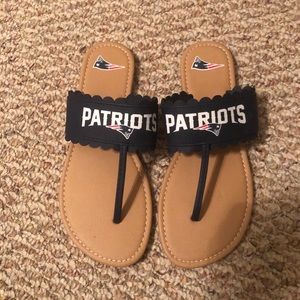 NWOT Patriots sandals